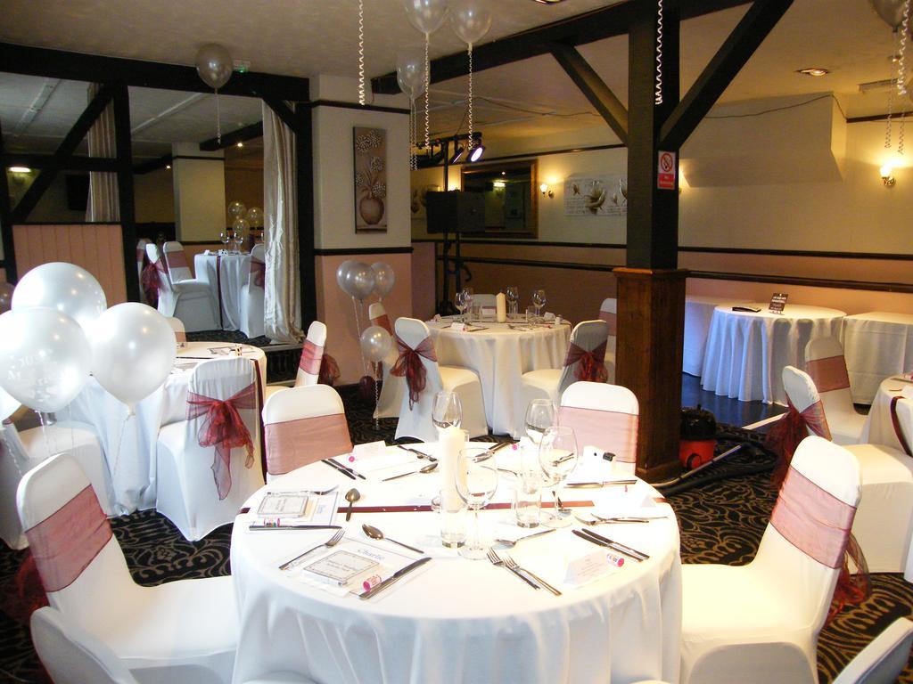 The Swan At Stoford Hotel Stapleford  Exterior foto
